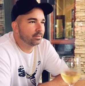 Meet your Posher, Denis